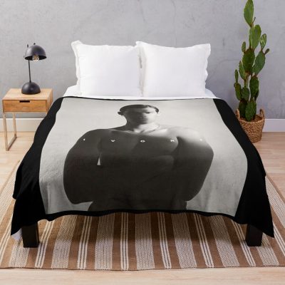 Omar Apollo Throw Blanket Official Omar Apollo Merch